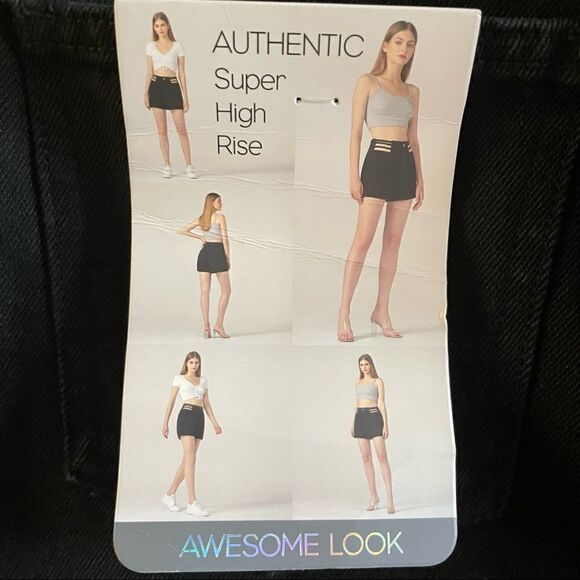 Simple Society Black Denim High Rise Shorts ~ NWT ~ size 9/29 - Picture 4 of 8